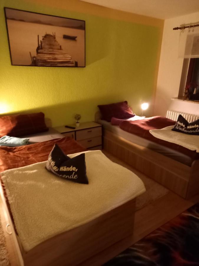 Monteur- Und Ferienwohnung Waldrauschen Fehrenbach Eksteriør billede