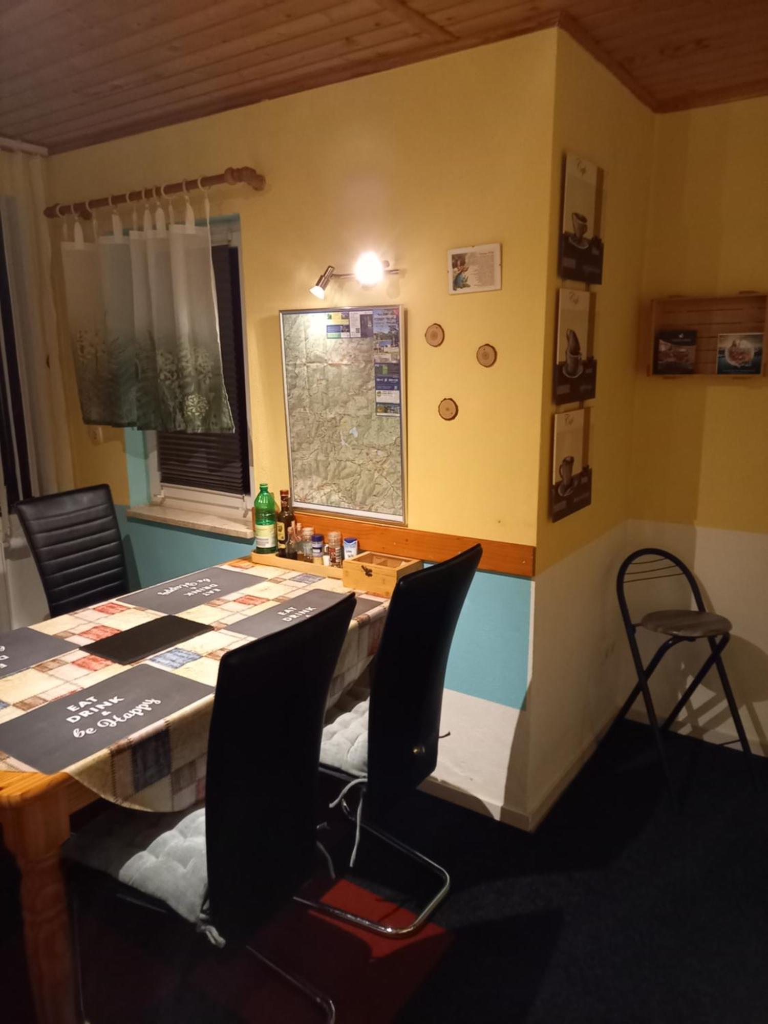 Monteur- Und Ferienwohnung Waldrauschen Fehrenbach Eksteriør billede