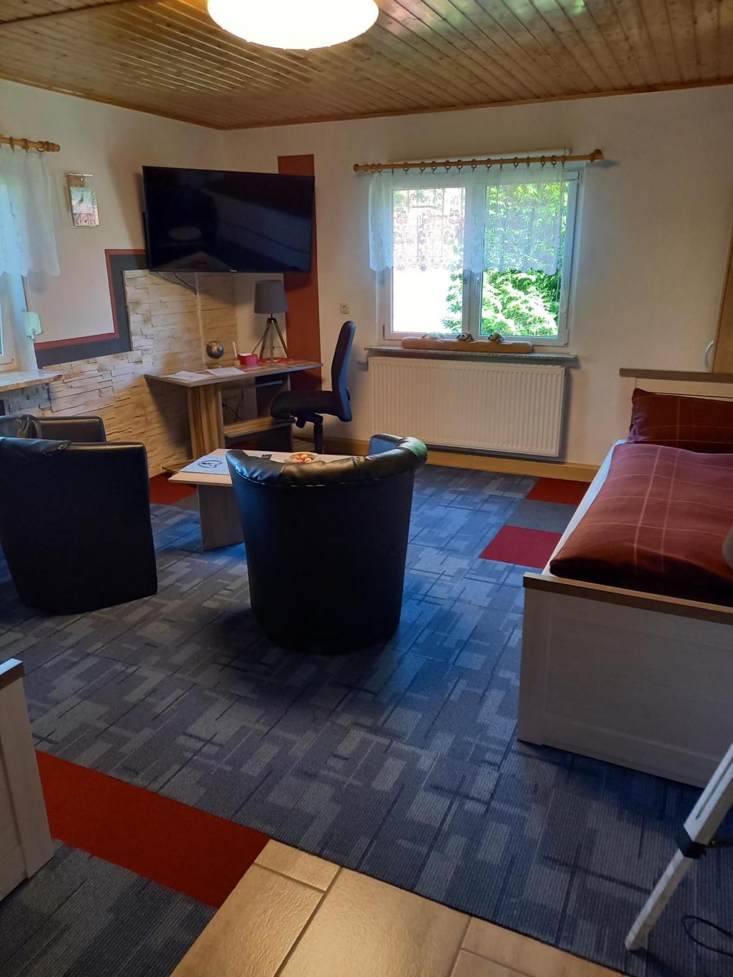 Monteur- Und Ferienwohnung Waldrauschen Fehrenbach Eksteriør billede