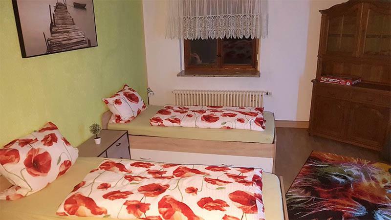 Monteur- Und Ferienwohnung Waldrauschen Fehrenbach Eksteriør billede